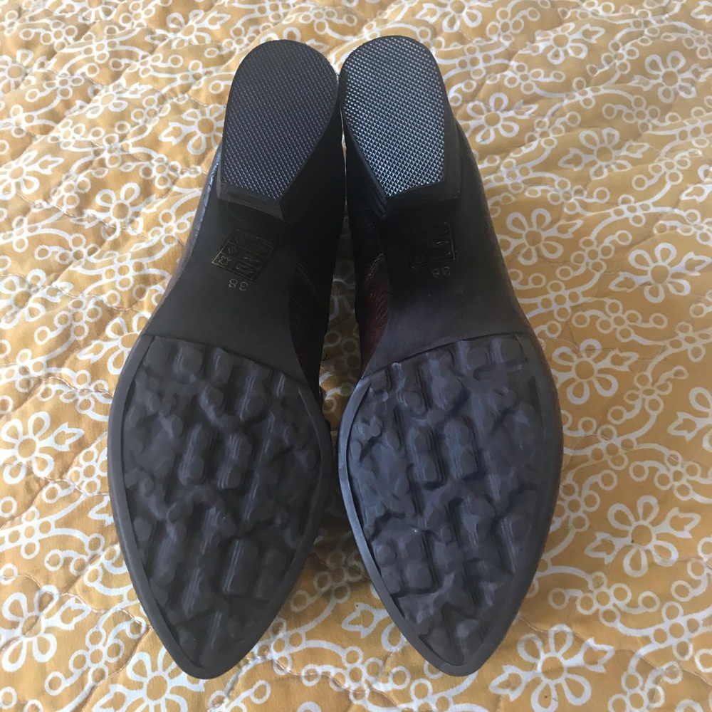 Spring Step Brown Floral Embossed Shoes - Picture 7 of 11